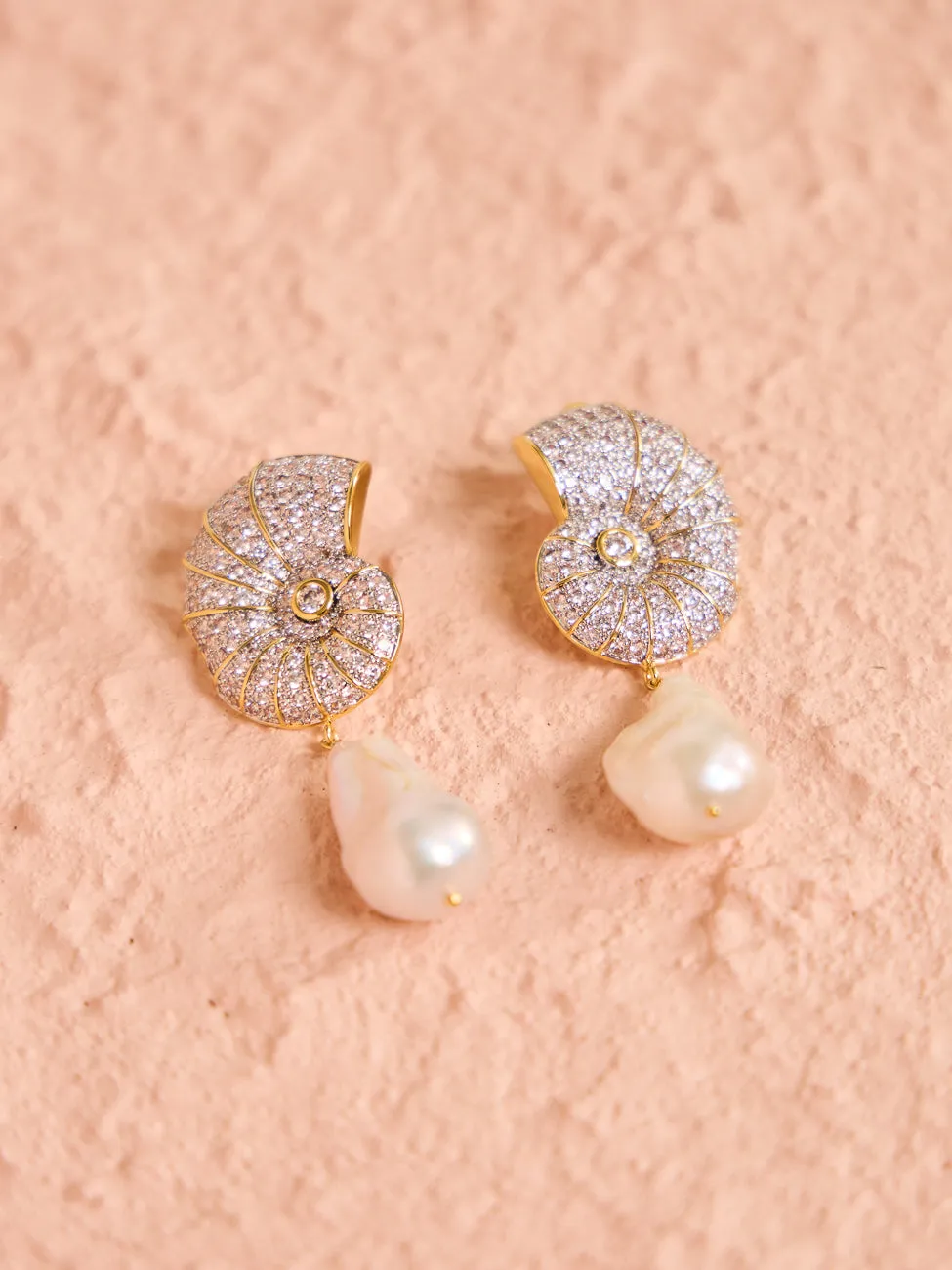 Amber Sceats Ithaca Earrings in Pearl